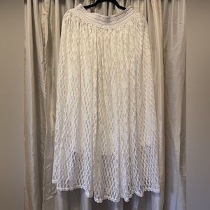 White lace maxi skirt